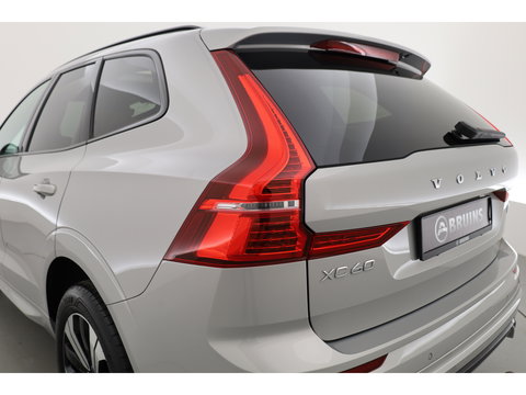 Volvo XC60 2.0 T8 Plug-in hybrid AWD Plus Dark | Sportstoelen | Blis | Trekhaak | ACC | H&K Audio | ACC | Pano | stoelverwarming|