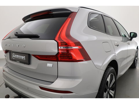 Volvo XC60 2.0 T8 Plug-in hybrid AWD Plus Dark | Sportstoelen | Blis | Trekhaak | ACC | H&K Audio | ACC | Pano | stoelverwarming|