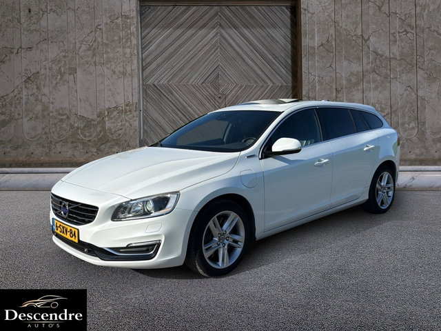 Volvo V60 - 2.4 D6 AWD Plug-In Hybrid Summum