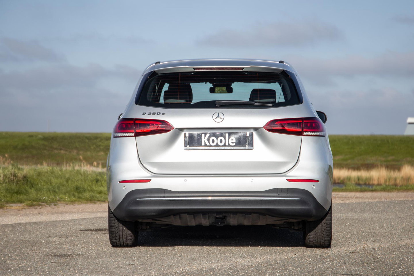 Mercedes-Benz B-Klasse 250 e Premium Plus DEALER ONDERHOUDEN / STOELVERWARMING / CARPLAY / CAMERA