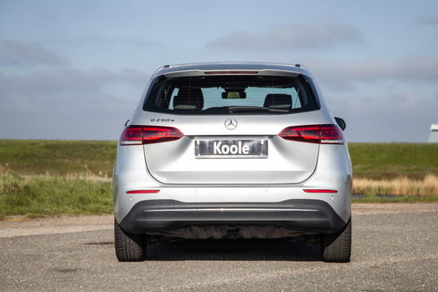 Mercedes-Benz B-Klasse 250 e Premium Plus DEALER ONDERHOUDEN / STOELVERWARMING / CARPLAY / CAMERA