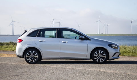 Mercedes-Benz B-Klasse 250 e Premium Plus DEALER ONDERHOUDEN / STOELVERWARMING / CARPLAY / CAMERA