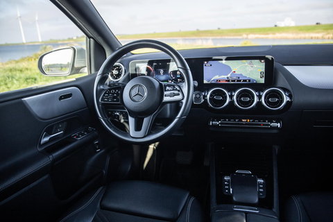 Mercedes-Benz B-Klasse 250 e Premium Plus DEALER ONDERHOUDEN / STOELVERWARMING / CARPLAY / CAMERA