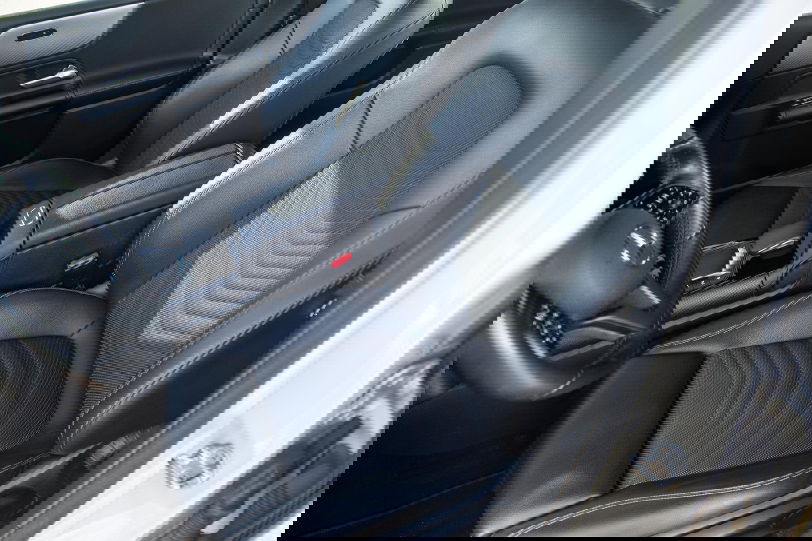 Mercedes-Benz B-Klasse 250 e Premium Plus DEALER ONDERHOUDEN / STOELVERWARMING / CARPLAY / CAMERA