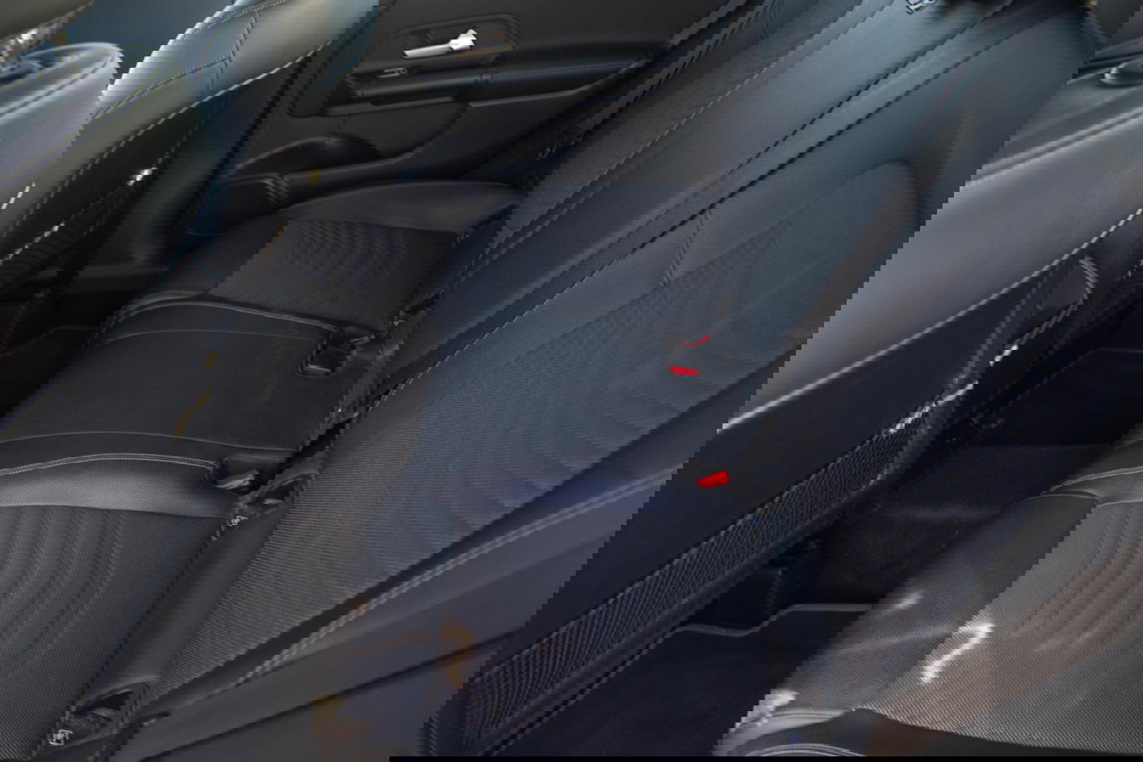 Mercedes-Benz B-Klasse 250 e Premium Plus DEALER ONDERHOUDEN / STOELVERWARMING / CARPLAY / CAMERA