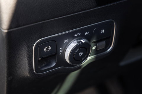 Mercedes-Benz B-Klasse 250 e Premium Plus DEALER ONDERHOUDEN / STOELVERWARMING / CARPLAY / CAMERA