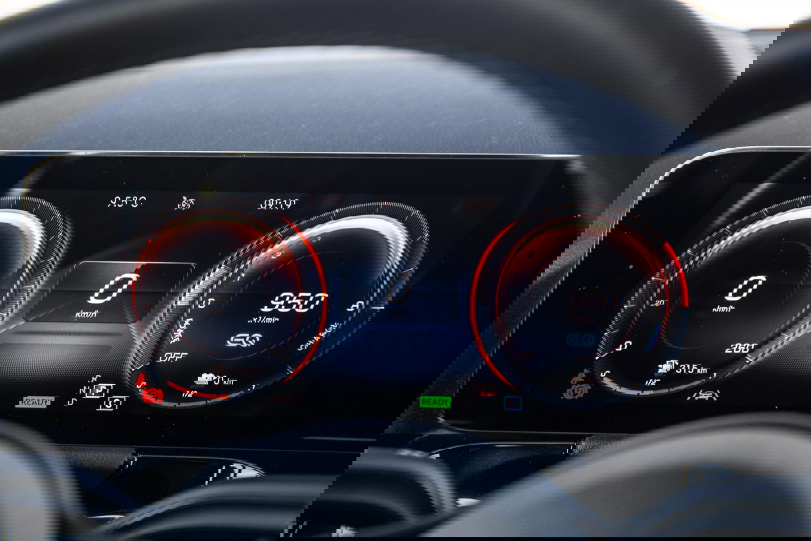 Mercedes-Benz B-Klasse 250 e Premium Plus DEALER ONDERHOUDEN / STOELVERWARMING / CARPLAY / CAMERA