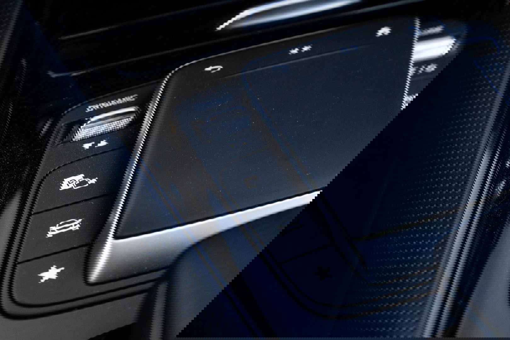 Mercedes-Benz B-Klasse 250 e Premium Plus DEALER ONDERHOUDEN / STOELVERWARMING / CARPLAY / CAMERA