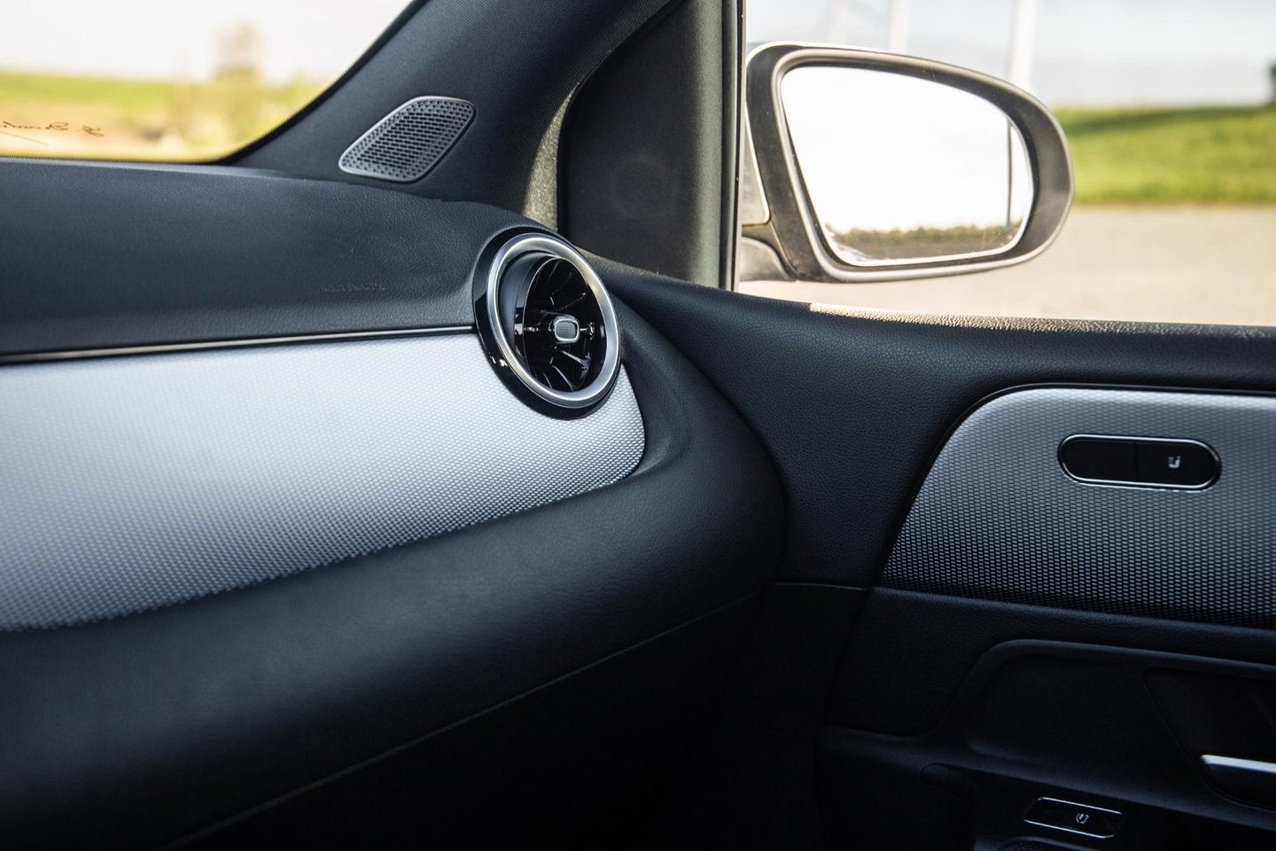 Mercedes-Benz B-Klasse 250 e Premium Plus DEALER ONDERHOUDEN / STOELVERWARMING / CARPLAY / CAMERA