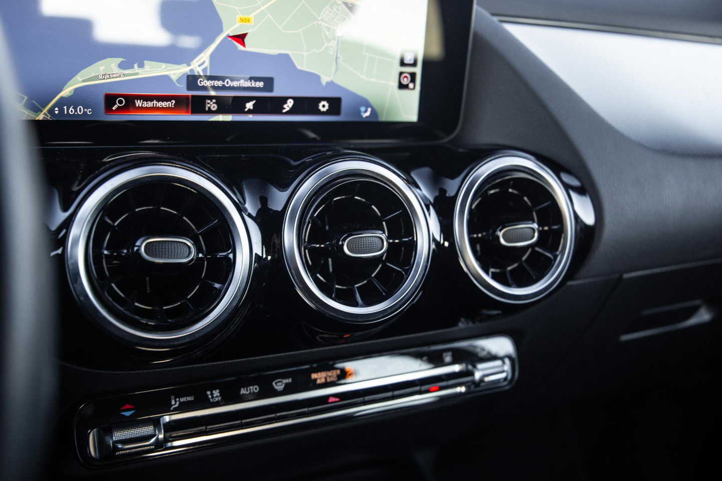 Mercedes-Benz B-Klasse 250 e Premium Plus DEALER ONDERHOUDEN / STOELVERWARMING / CARPLAY / CAMERA