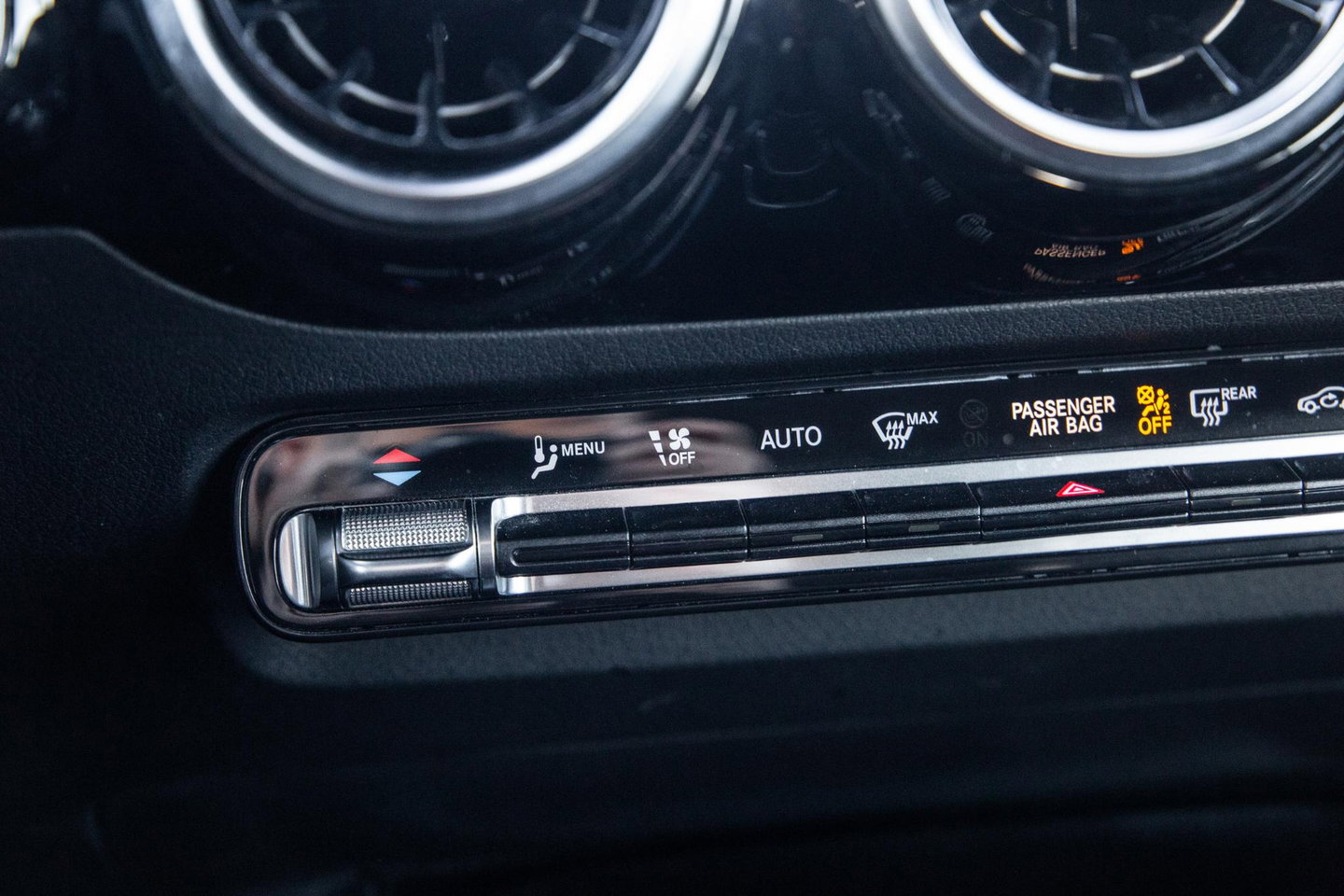 Mercedes-Benz B-Klasse 250 e Premium Plus DEALER ONDERHOUDEN / STOELVERWARMING / CARPLAY / CAMERA