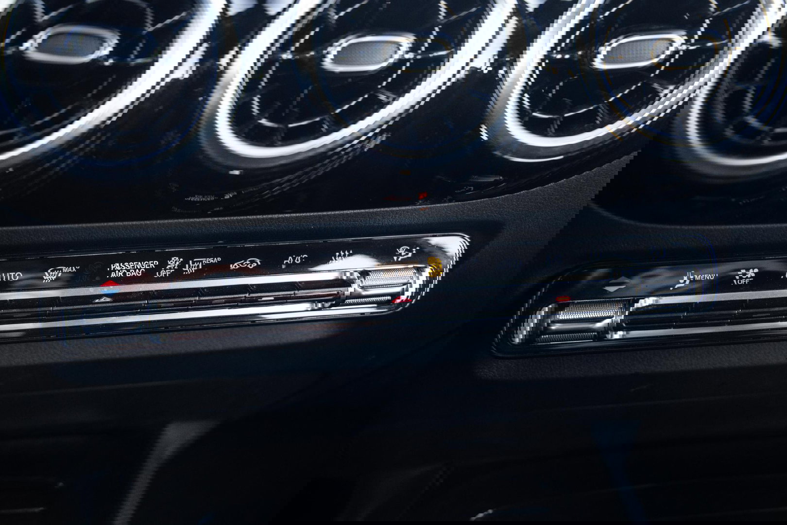 Mercedes-Benz B-Klasse 250 e Premium Plus DEALER ONDERHOUDEN / STOELVERWARMING / CARPLAY / CAMERA