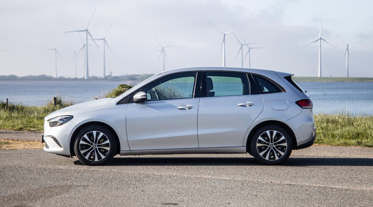 Mercedes-Benz B-Klasse 250 e Premium Plus DEALER ONDERHOUDEN / STOELVERWARMING / CARPLAY / CAMERA