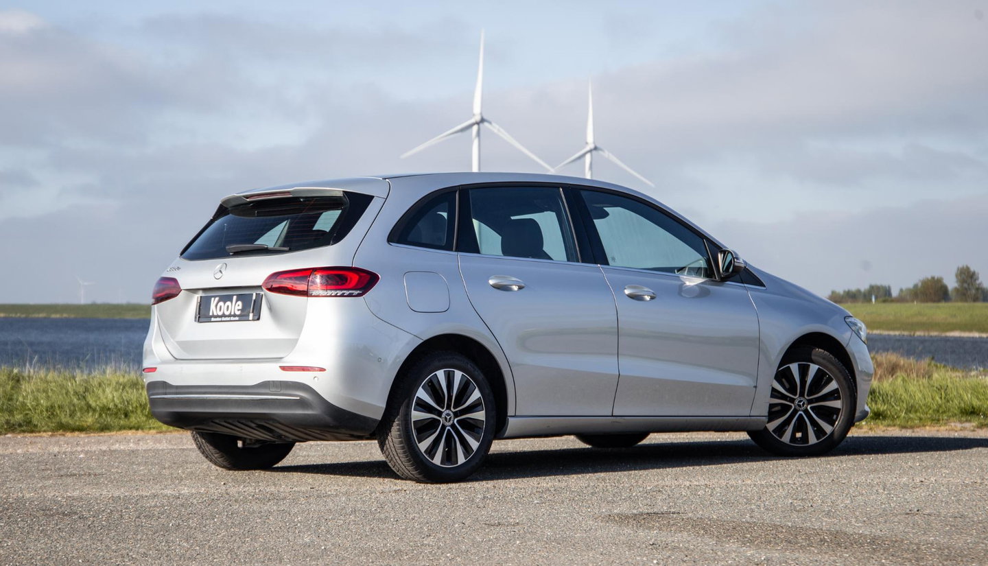 Mercedes-Benz B-Klasse 250 e Premium Plus DEALER ONDERHOUDEN / STOELVERWARMING / CARPLAY / CAMERA