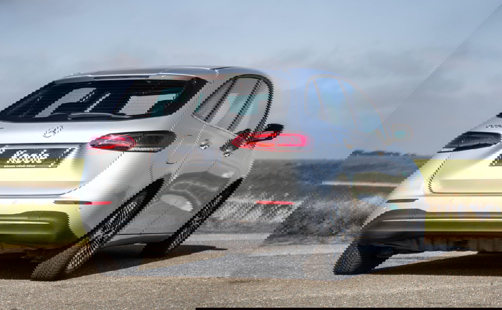 Mercedes-Benz B-Klasse 250 e Premium Plus DEALER ONDERHOUDEN / STOELVERWARMING / CARPLAY / CAMERA