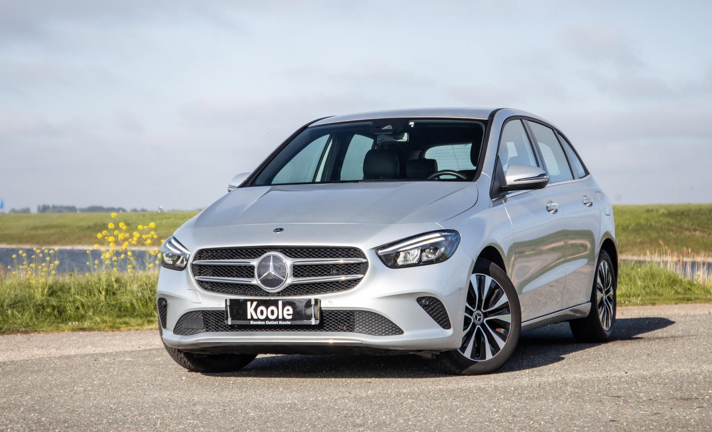 Mercedes-Benz B-Klasse 250 e Premium Plus DEALER ONDERHOUDEN / STOELVERWARMING / CARPLAY / CAMERA