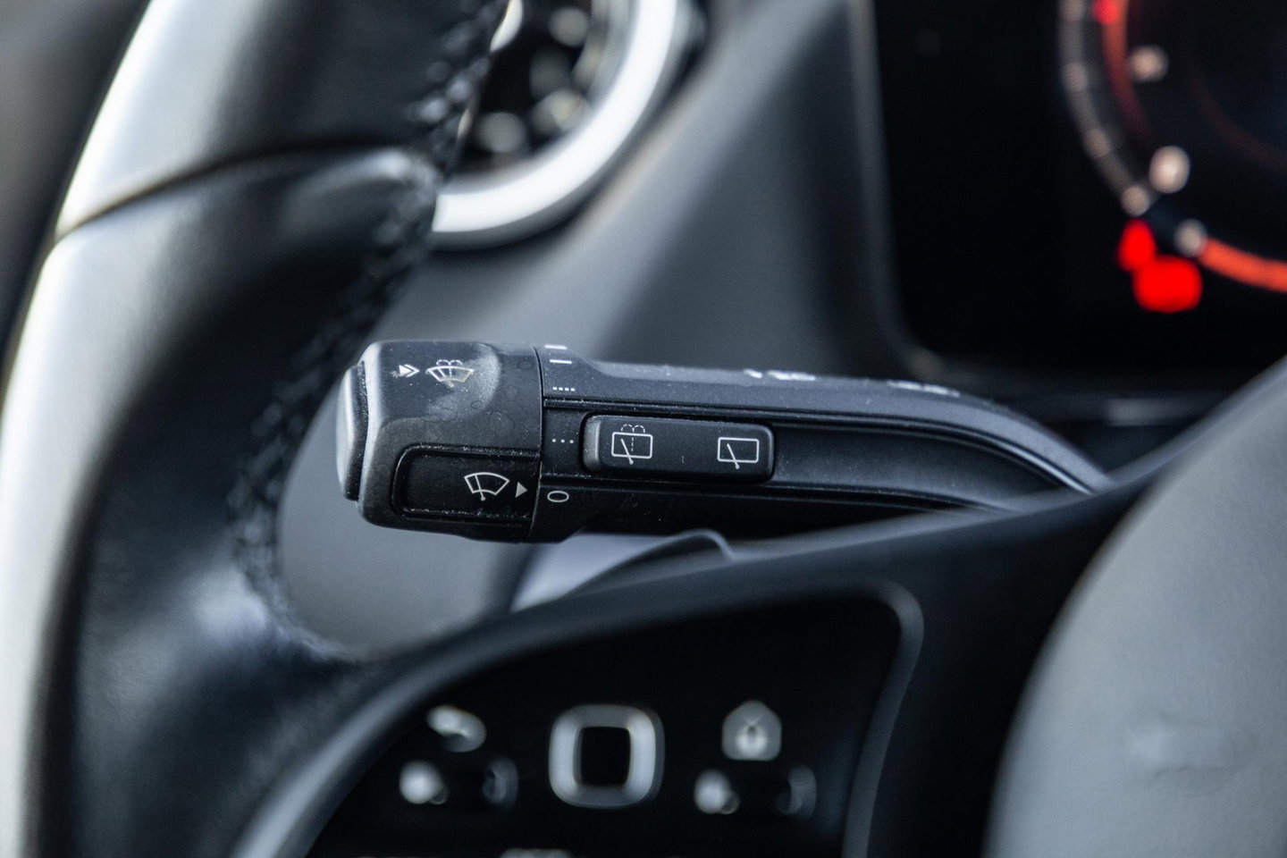 Mercedes-Benz B-Klasse 250 e Premium Plus DEALER ONDERHOUDEN / STOELVERWARMING / CARPLAY / CAMERA