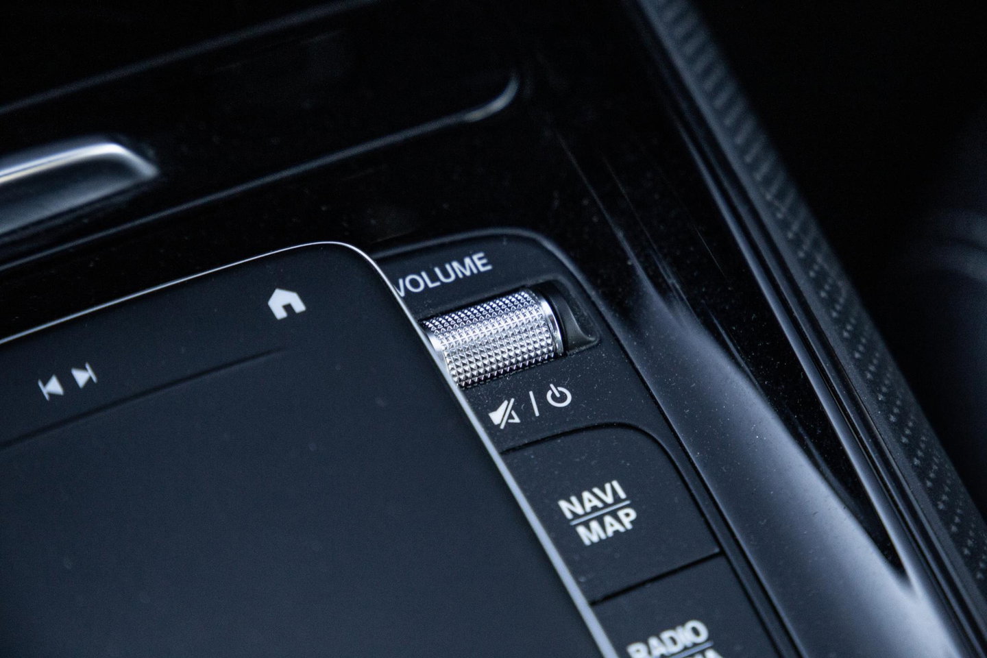 Mercedes-Benz B-Klasse 250 e Premium Plus DEALER ONDERHOUDEN / STOELVERWARMING / CARPLAY / CAMERA