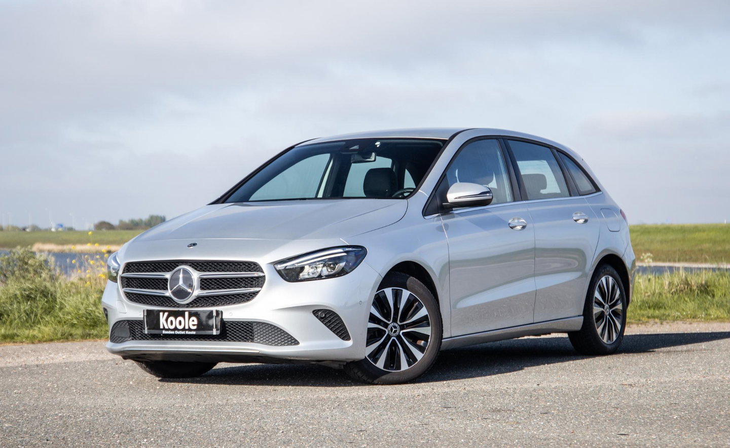 Mercedes-Benz B-Klasse 250 e Premium Plus DEALER ONDERHOUDEN / STOELVERWARMING / CARPLAY / CAMERA