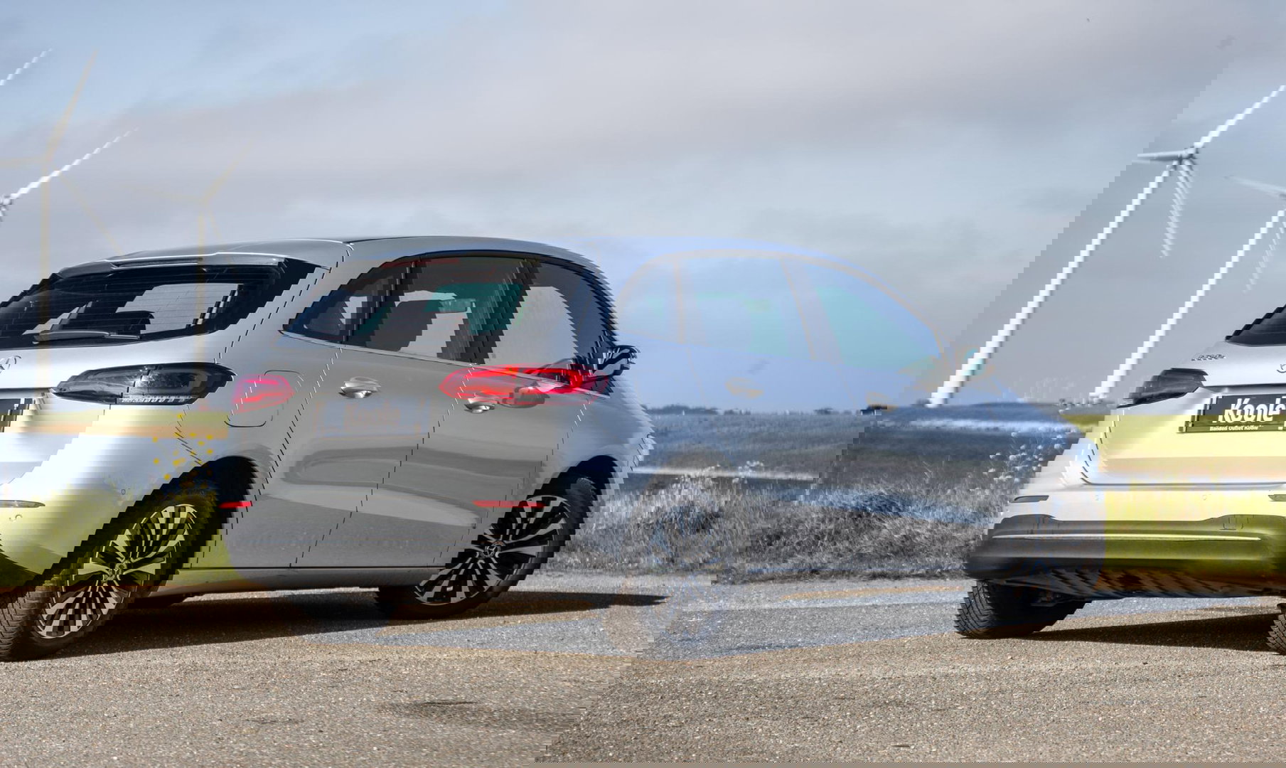 Mercedes-Benz B-Klasse 250 e Premium Plus DEALER ONDERHOUDEN / STOELVERWARMING / CARPLAY / CAMERA