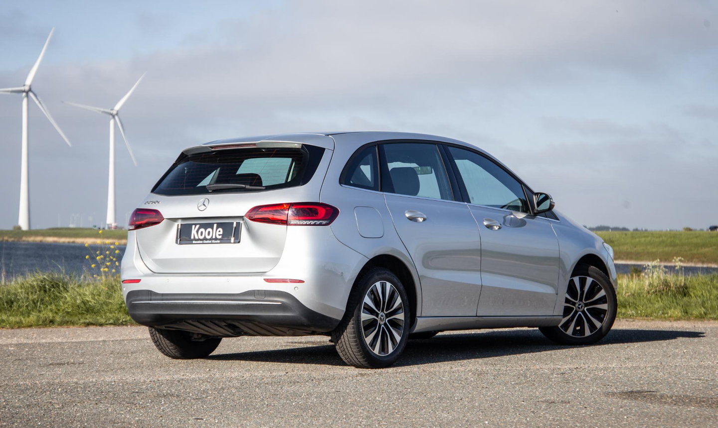 Mercedes-Benz B-Klasse 250 e Premium Plus DEALER ONDERHOUDEN / STOELVERWARMING / CARPLAY / CAMERA