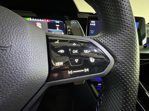 Volkswagen Golf 2.0 TSI R 4M 20Jahre Performance Pano|HuD|HK