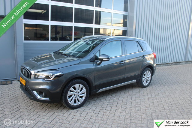 Suzuki S-Cross - 1.0 Boosterjet Exclusive 1e Eig | Boekjes | Stoelverwarming | Navigatie | 5 keer op Voorraad.