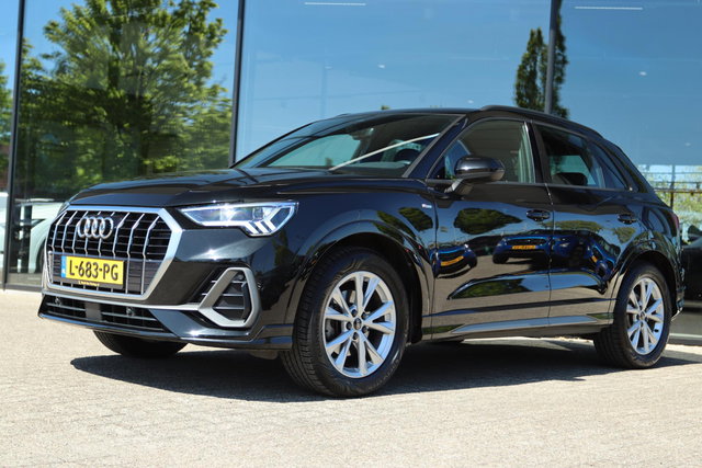 Audi Q3 - 35 TFSI S EDITION S-LINE AUT. ORIG NL | VIRT. COCKPIT | TREKHAAK | CARPLAY |  LED | NAVI