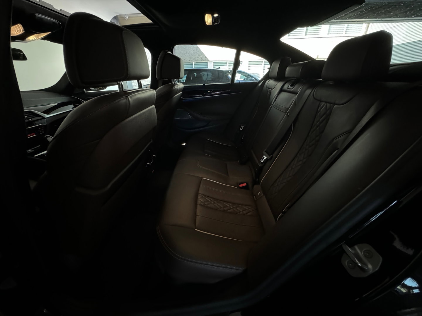 BMW 5 Serie 530e xDrive High Executive M Sport Pano|HuD|H/K