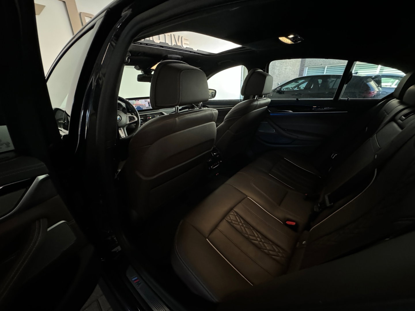 BMW 5 Serie 530e xDrive High Executive M Sport Pano|HuD|H/K