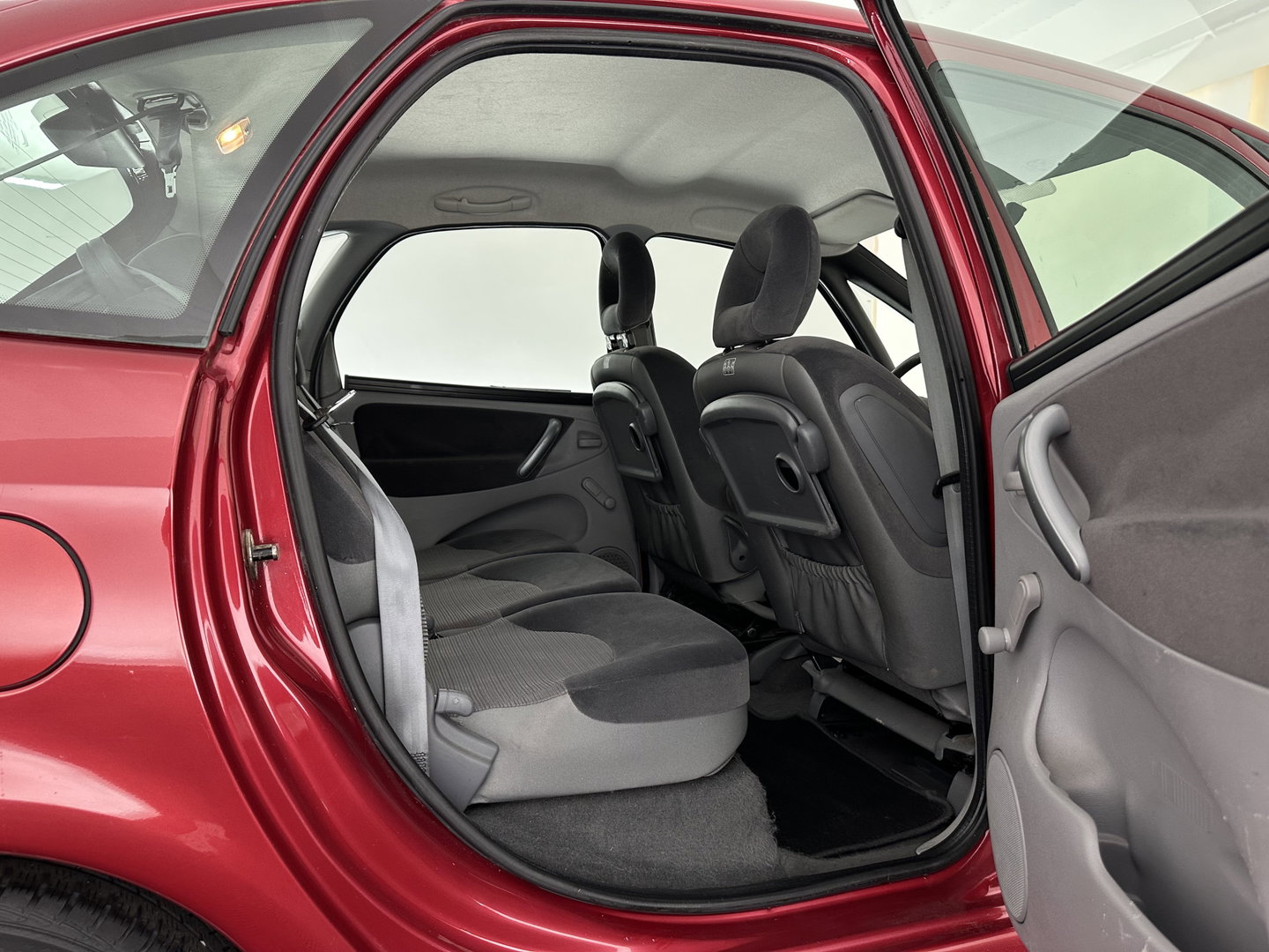 Citroën Xsara Picasso 1.8i-16V Attraction *AIRCO | CRUISE | COMFORT-SEATS | TOWBAR*