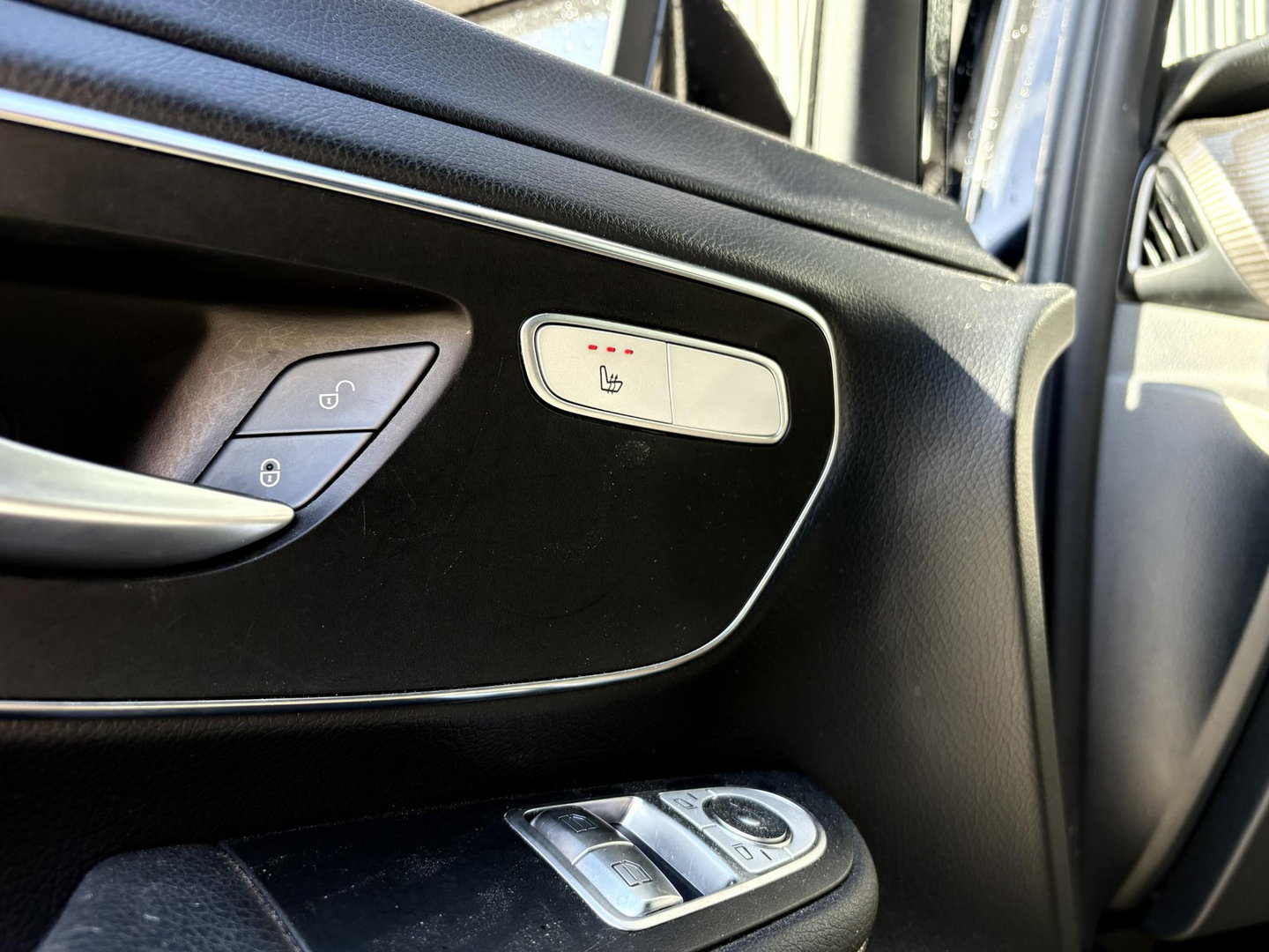 Mercedes-Benz V-Klasse 250d Lang DC Avantgarde | MARGE | LEDER | STOELVERW. | 2x SCHUIFD | EL KLEP |