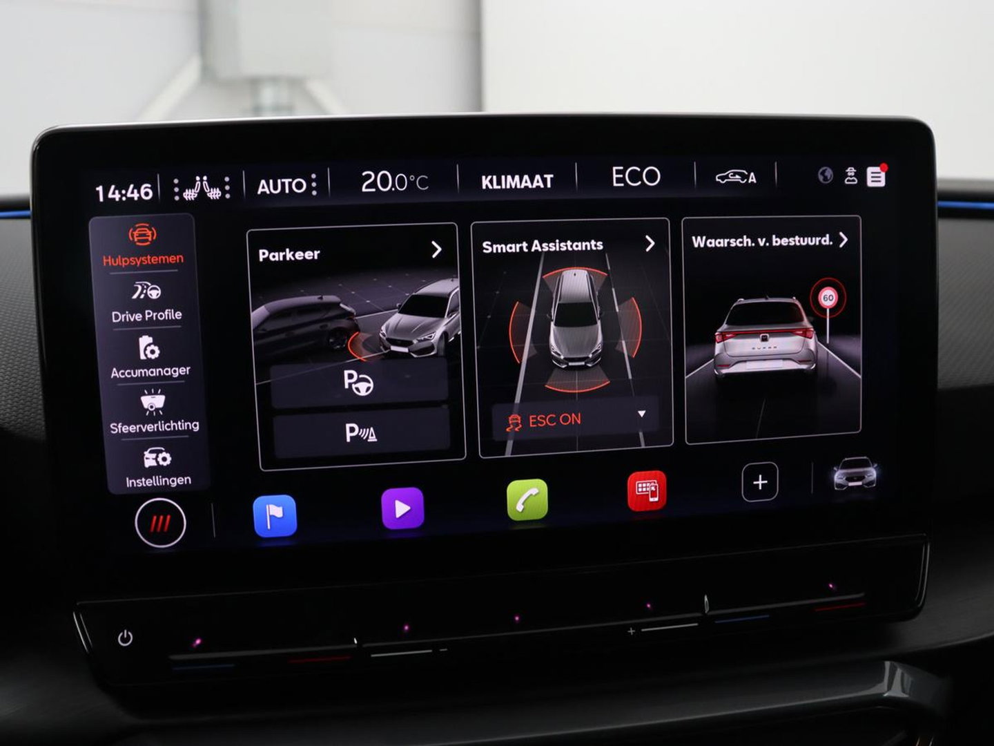 CUPRA Leon 1.4 eHybrid VZ | SOH 93,4% | Stoelverwarming | Trekhaak | Adaptive cruise | Carplay | Navigatie | Sfeerverlichting | Stuurverwarming | 19'' | Parkeerhulp | Climate control | Half leder | Sportstoelen | PHEV | Plug In