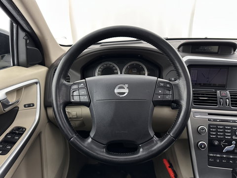 Volvo XC60 2.4 D5 AWD Summum Aut. *PANO | ADAPTIVE-CRUISE | LEATHER | XENON | MEMORY-PACK | BLIS | HEATED-COMFORTSEATS | NAVI-FULLMAP | KEYLESS | PRIVACY-GLASS | ECC | PDC | TOWBAR | 18''ÁLU*