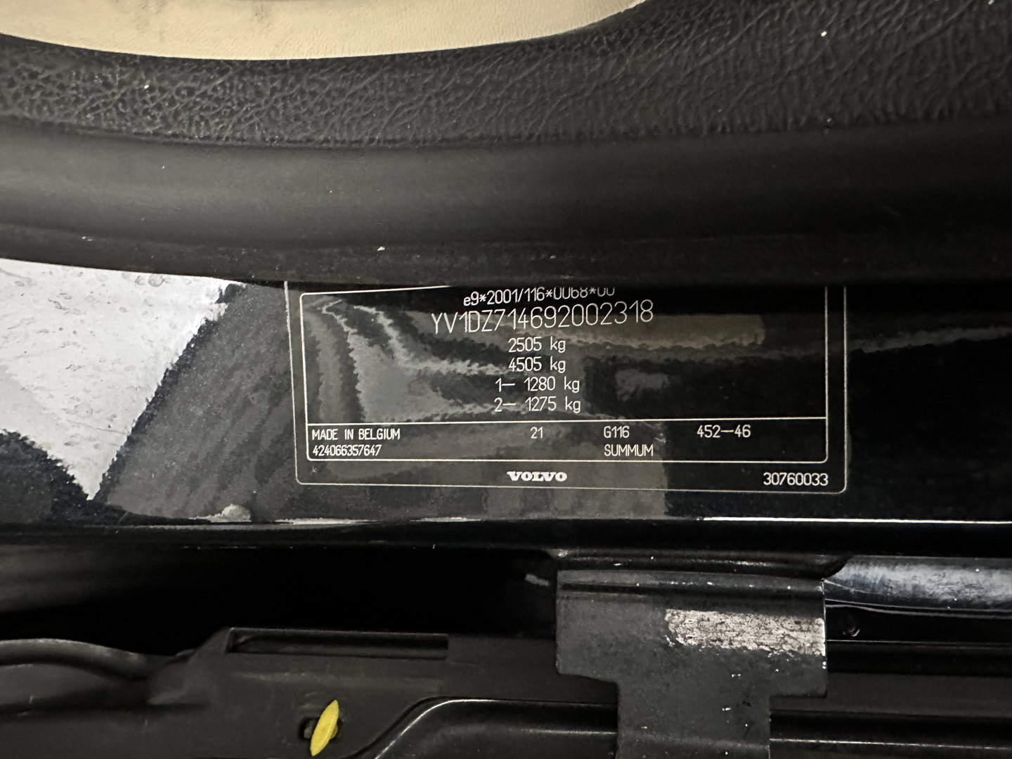 Volvo XC60 2.4 D5 AWD Summum Aut. *PANO | ADAPTIVE-CRUISE | LEATHER | XENON | MEMORY-PACK | BLIS | HEATED-COMFORTSEATS | NAVI-FULLMAP | KEYLESS | PRIVACY-GLASS | ECC | PDC | TOWBAR | 18''ÁLU*