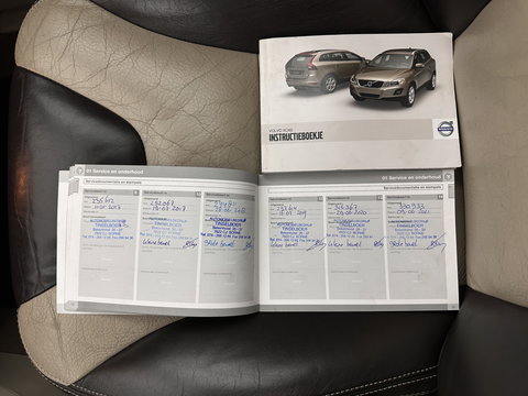 Volvo XC60 2.4 D5 AWD Summum Aut. *PANO | ADAPTIVE-CRUISE | LEATHER | XENON | MEMORY-PACK | BLIS | HEATED-COMFORTSEATS | NAVI-FULLMAP | KEYLESS | PRIVACY-GLASS | ECC | PDC | TOWBAR | 18''ÁLU*