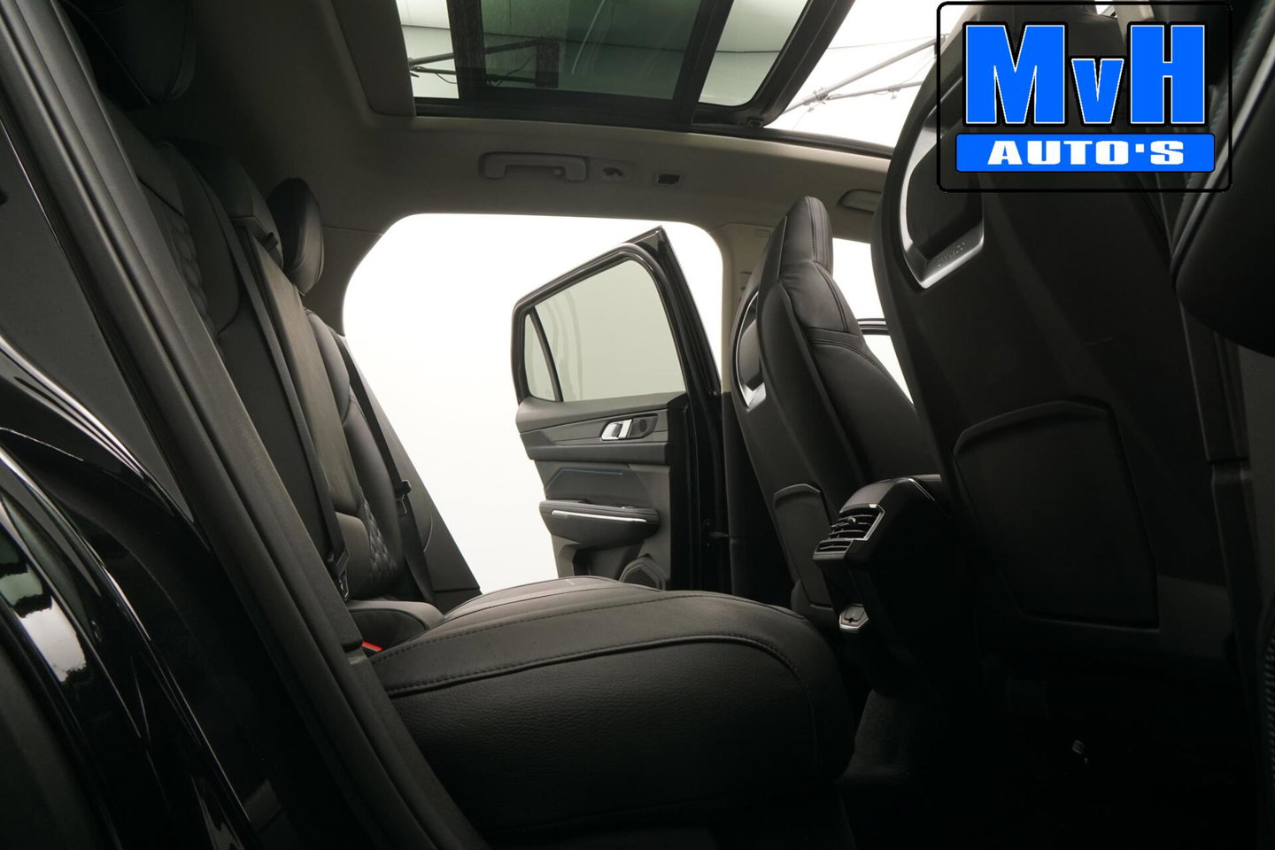 Lynk & Co 01 1.5 Plug-in Hybride|FULL BLACK XL|LEER|NAP|PANO