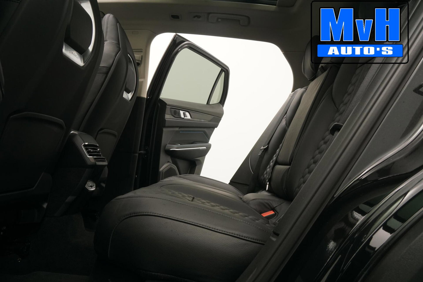 Lynk & Co 01 1.5 Plug-in Hybride|FULL BLACK XL|LEER|NAP|PANO