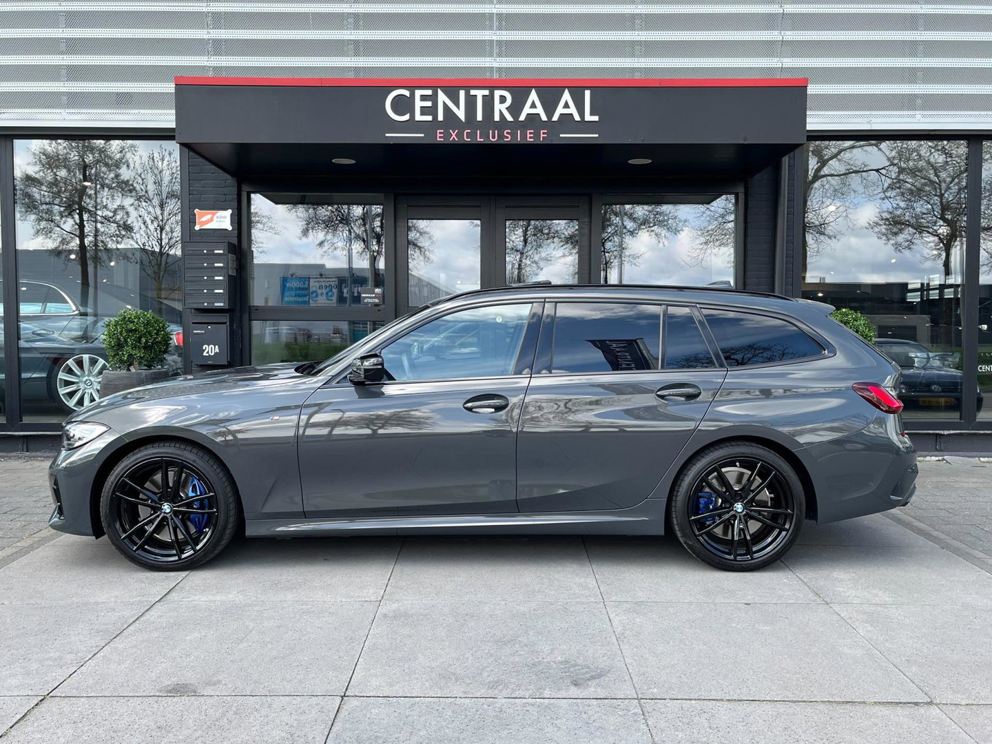 BMW 3 Serie Touring M340i xDrive 374PK|Pano|Camera|Carplay|Ambient Light|BTW