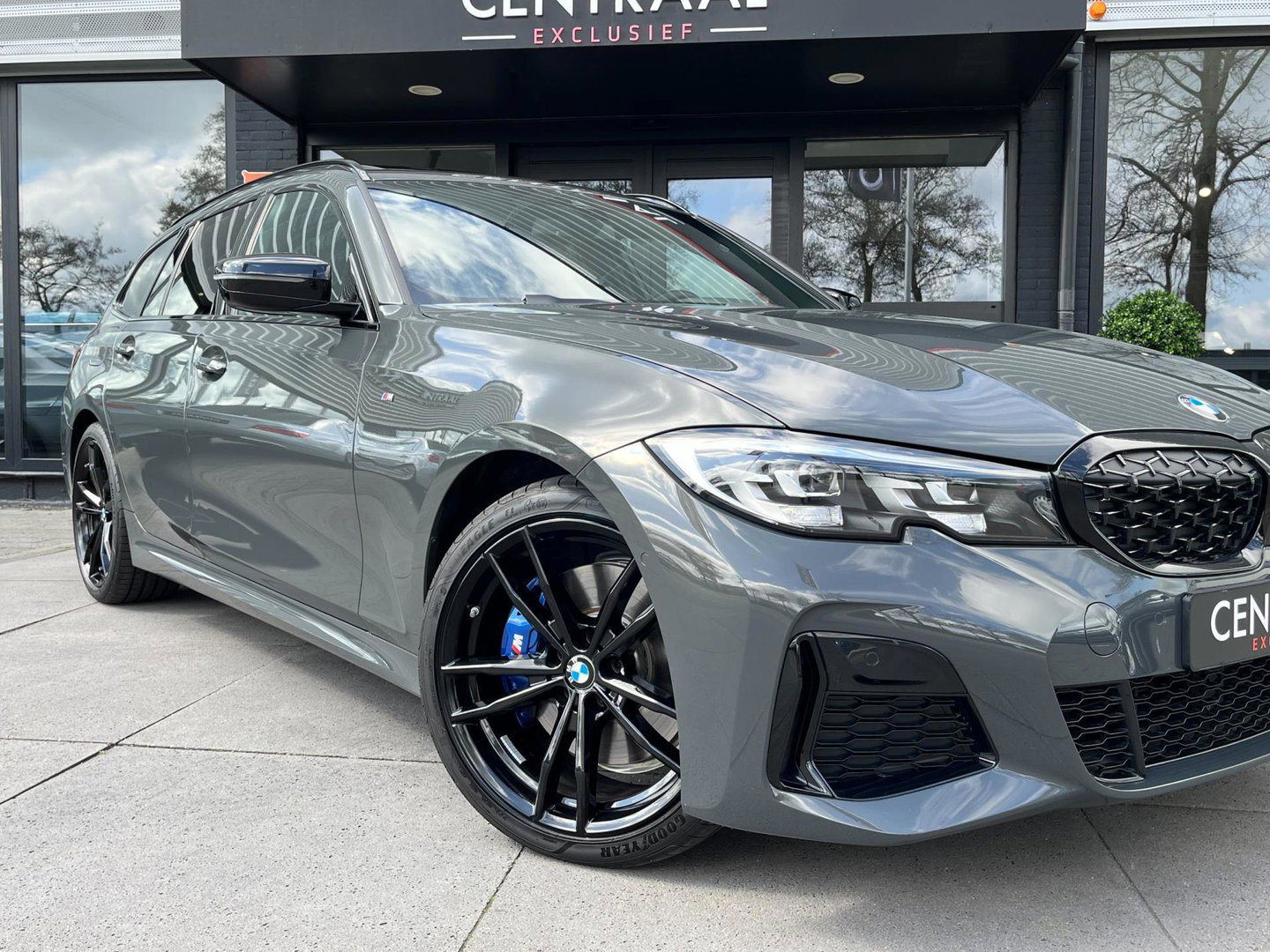 BMW 3 Serie Touring M340i xDrive 374PK|Pano|Camera|Carplay|Ambient Light|BTW