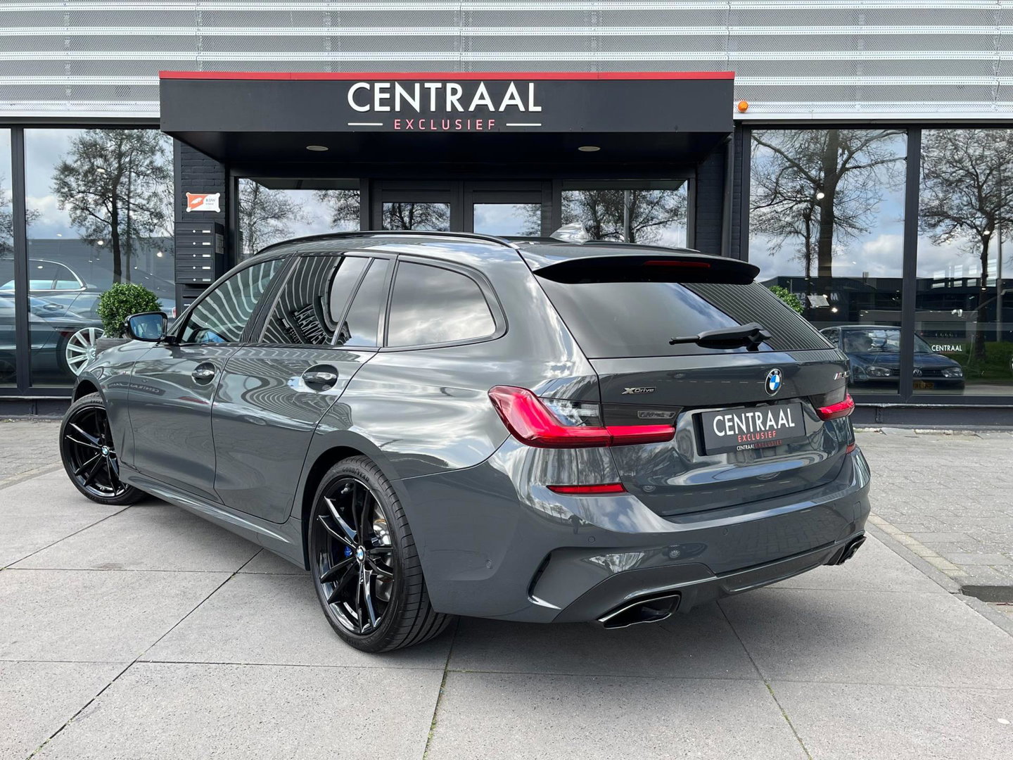 BMW 3 Serie Touring M340i xDrive 374PK|Pano|Camera|Carplay|Ambient Light|BTW
