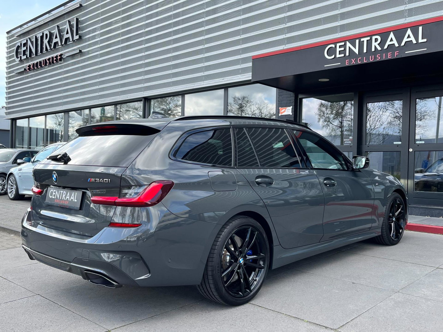 BMW 3 Serie Touring M340i xDrive 374PK|Pano|Camera|Carplay|Ambient Light|BTW