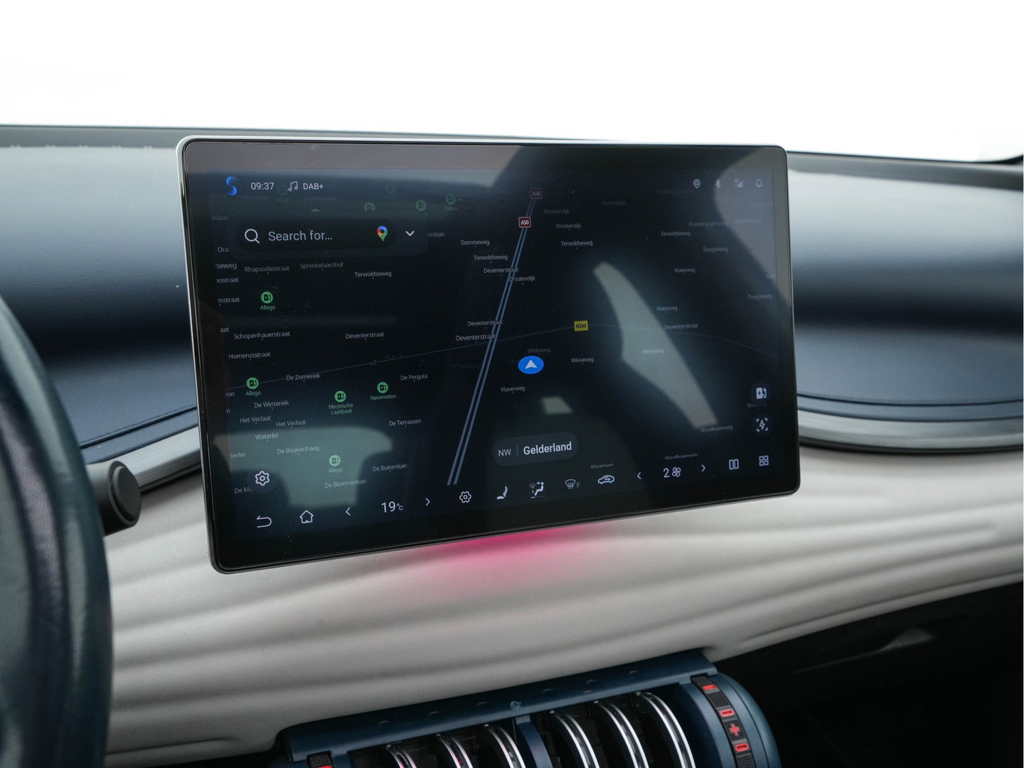 BYD ATTO 3 Comfort 60 kWh [ 3-Fase-11kW ] {SOH-92%} (INCL-BTW) *HEATPUMP | PANO | ADAPTIVE-CRUISE | LEATHER | FULL-LED | TOPVIEW | BLIND-SPOT | HEATED-COMFORTSEATS | DIGI-COCKPIT | CARPLAY | DAB | NAVI-FULLMAP | ECC | PDC | 18''ALU*