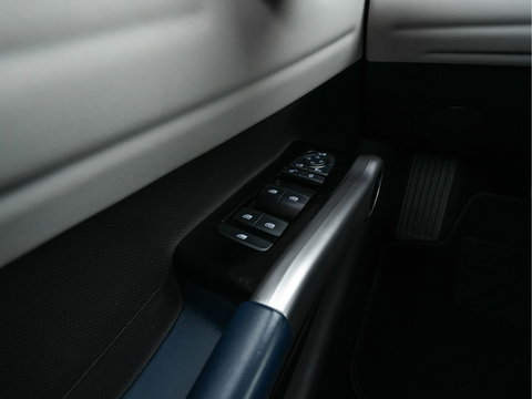 BYD ATTO 3 Comfort 60 kWh [ 3-Fase-11kW ] {SOH-92%} (INCL-BTW) *HEATPUMP | PANO | ADAPTIVE-CRUISE | LEATHER | FULL-LED | TOPVIEW | BLIND-SPOT | HEATED-COMFORTSEATS | DIGI-COCKPIT | CARPLAY | DAB | NAVI-FULLMAP | ECC | PDC | 18''ALU*