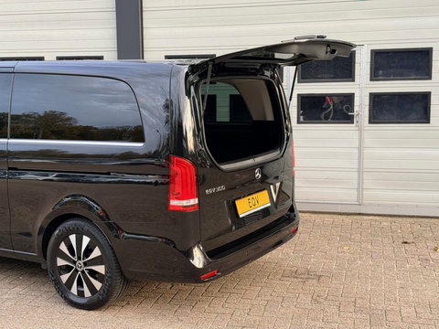 Mercedes-Benz EQV 300 90kWh - TAXI RIJKLAAR - L3 Extra Lang - 8 Zits - Leder - elc. Schuif