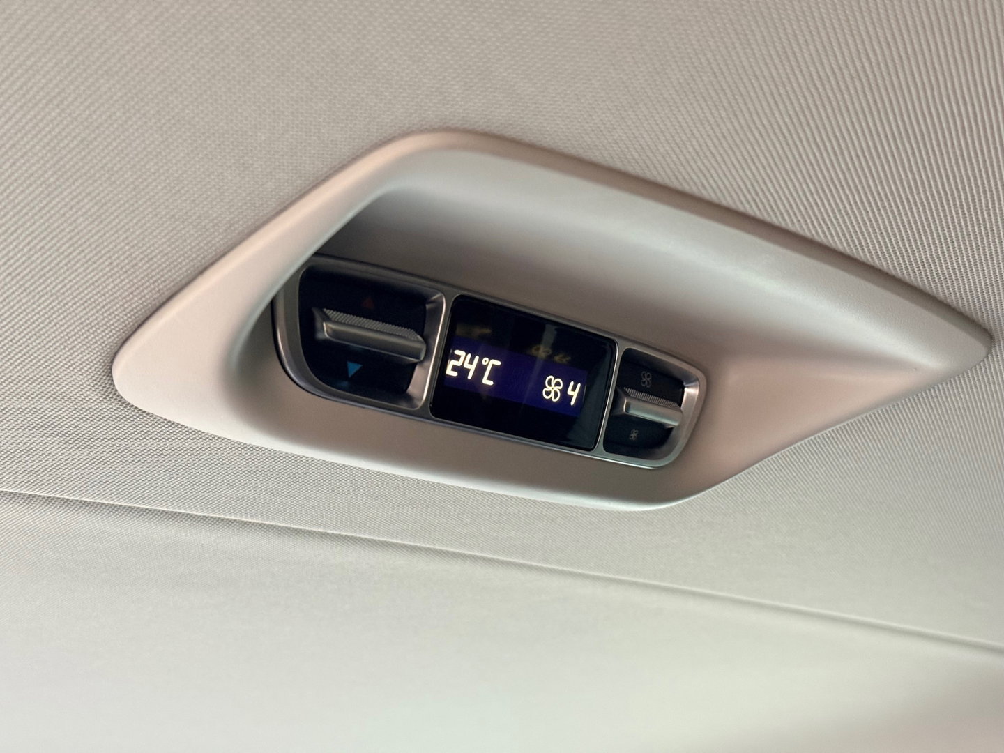 Mercedes-Benz EQV 300 90kWh - TAXI RIJKLAAR - L3 Extra Lang - 8 Zits - Leder - elc. Schuif