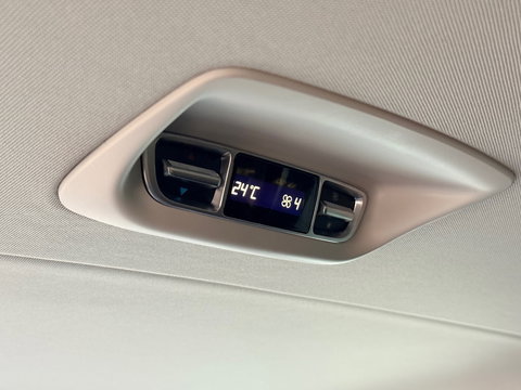 Mercedes-Benz EQV 300 90kWh - TAXI RIJKLAAR - L3 Extra Lang - 8 Zits - Leder - elc. Schuif