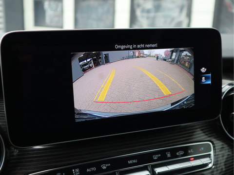 Mercedes-Benz EQV 300 90kWh - TAXI RIJKLAAR - L3 Extra Lang - 8 Zits - Leder - elc. Schuif