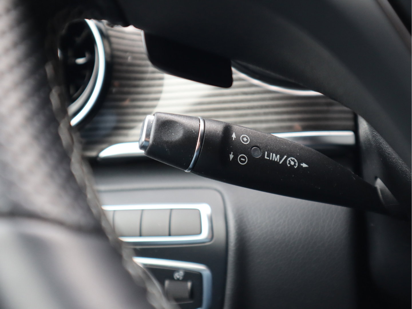 Mercedes-Benz EQV 300 90kWh - TAXI RIJKLAAR - L3 Extra Lang - 8 Zits - Leder - elc. Schuif