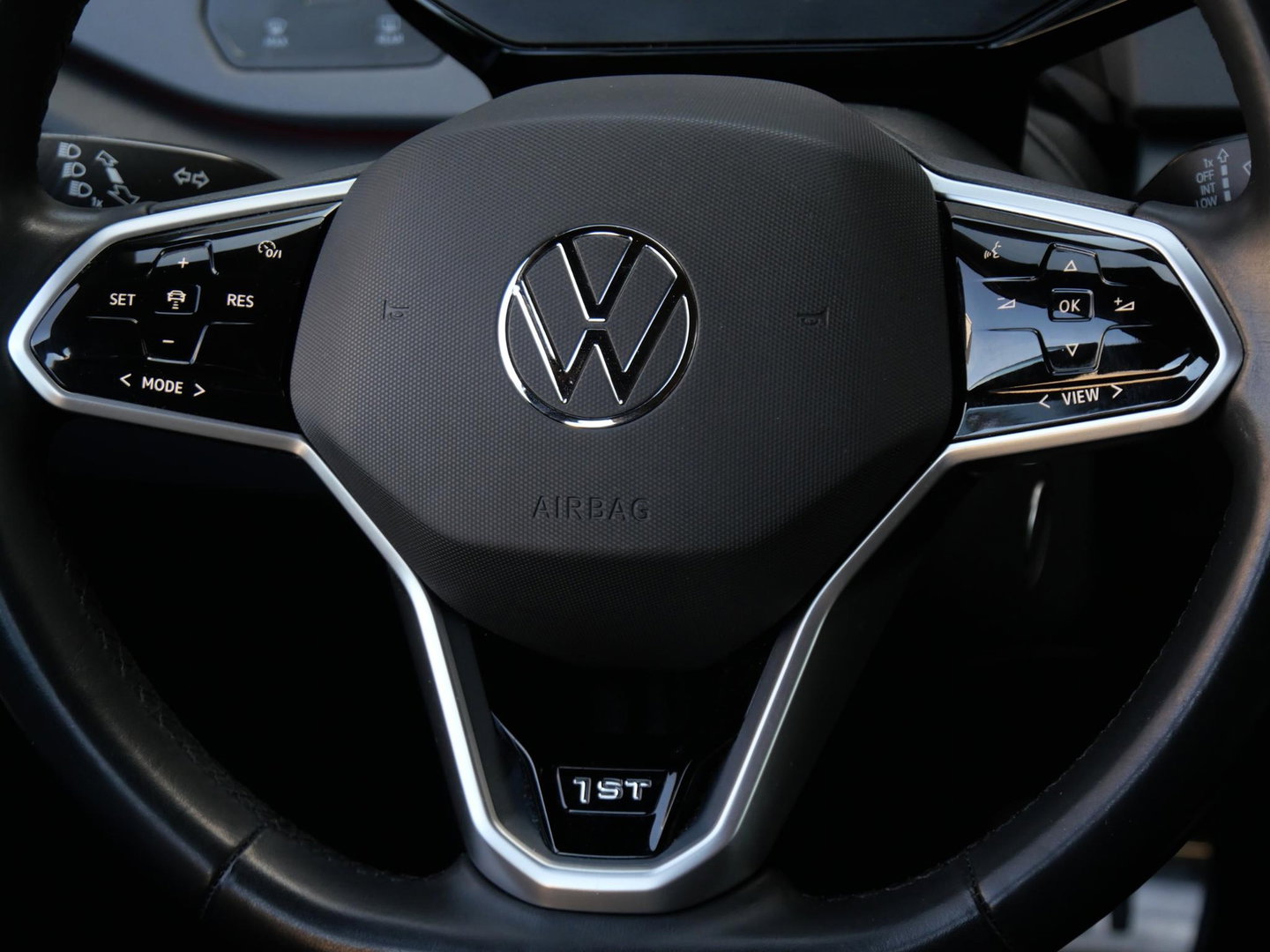 Volkswagen ID.3 PRO 58kWh 1ST/ TREKHAAK/ ALL-SEASON BANDEN/ SOH 93%